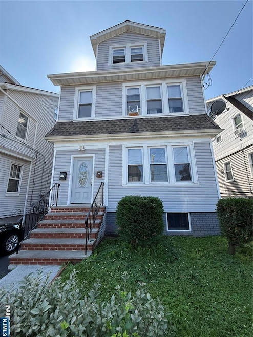 For Rent $2,400/month