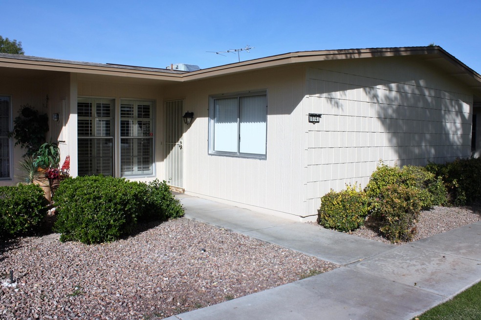 10741 W Santa fe Dr, Sun City, AZ 85351 - photo 1