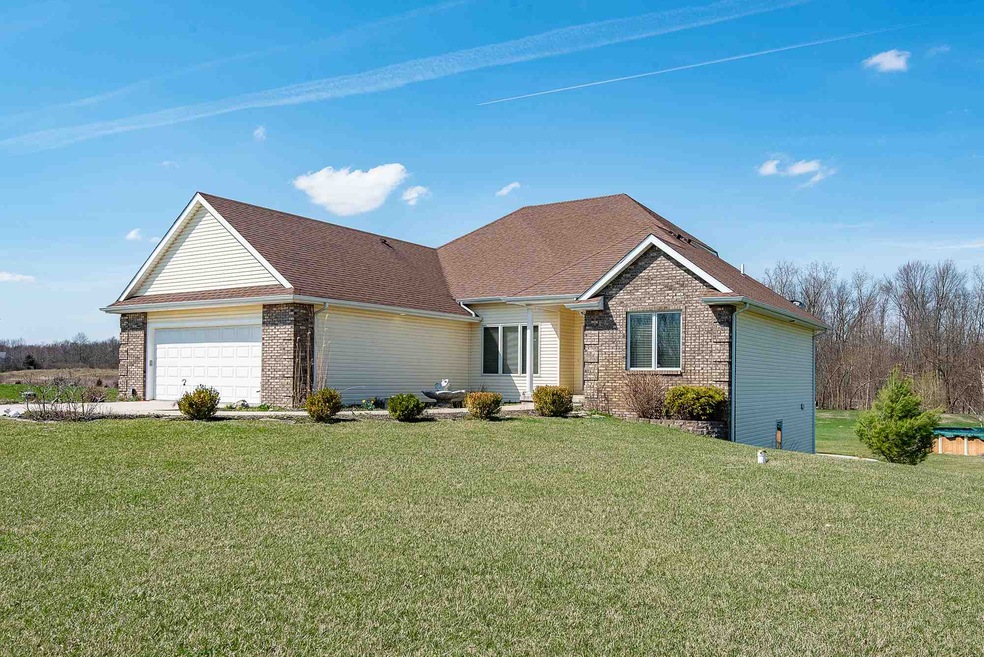 6219 Hollopeter Rd, Leo, IN 46765 - photo 1