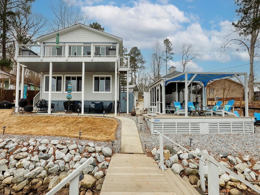 Sold $580,000