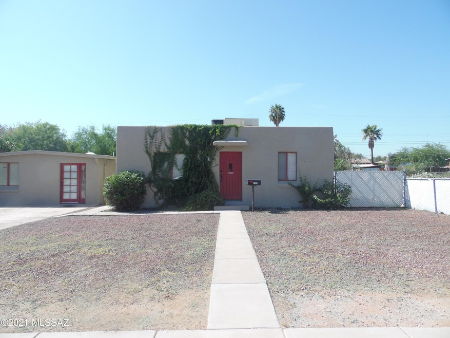 1124 E Hampton St unit A, Tucson, AZ 85719 - photo 1