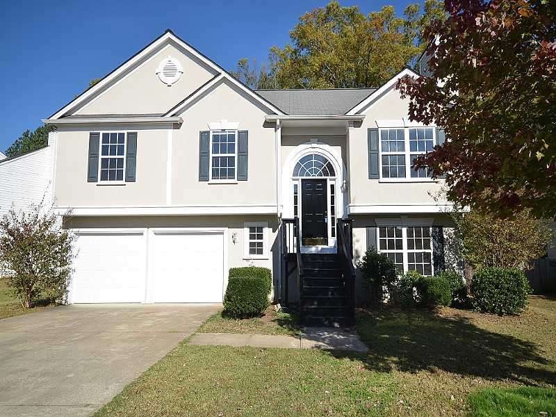 Exterior Front. Be sure to click the VT to view th
