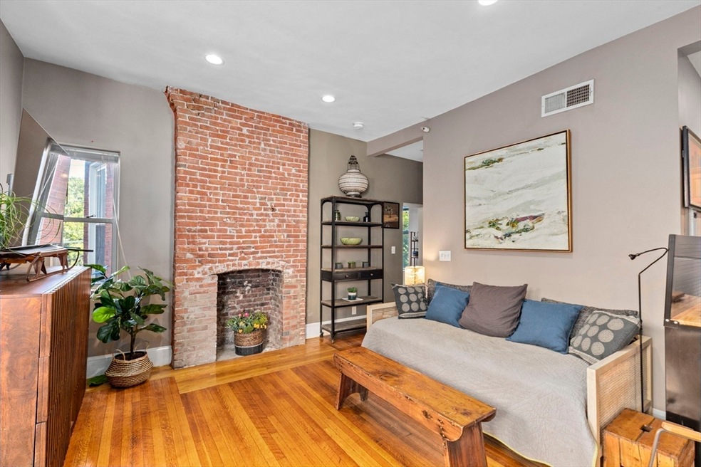 1742 Beacon St unit 4, Brookline, MA 02445 - photo 1