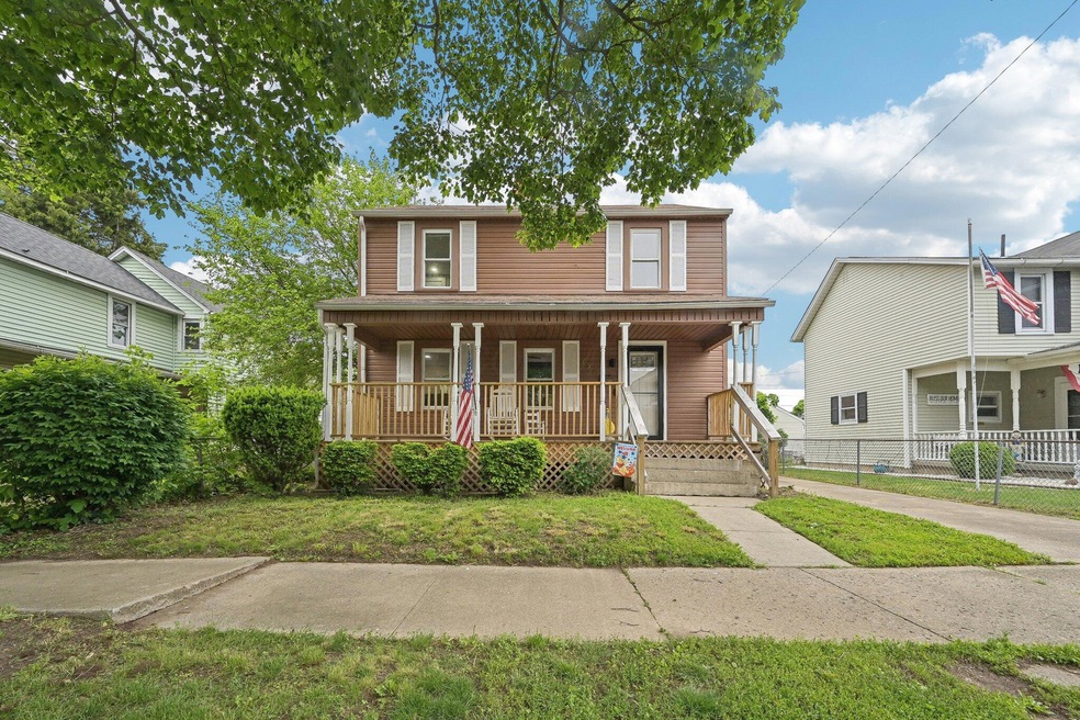 1-web-or-mls-Garfield Ave-1305-001