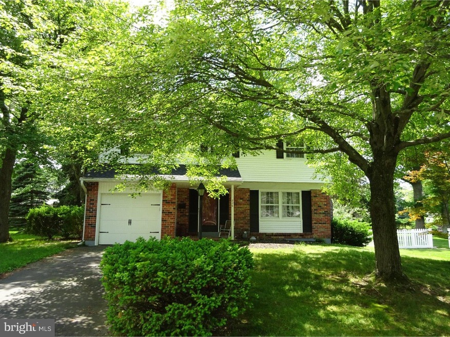 826 Monticello Place, Lansdale, PA 19446 - photo 1