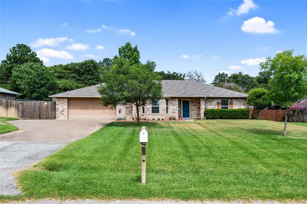 732 Arledge St, Azle, TX 76020 - photo 1