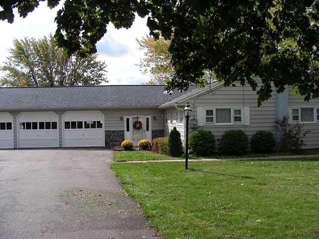 Exterior Front. Welcome to 7795 State Route 5&20.