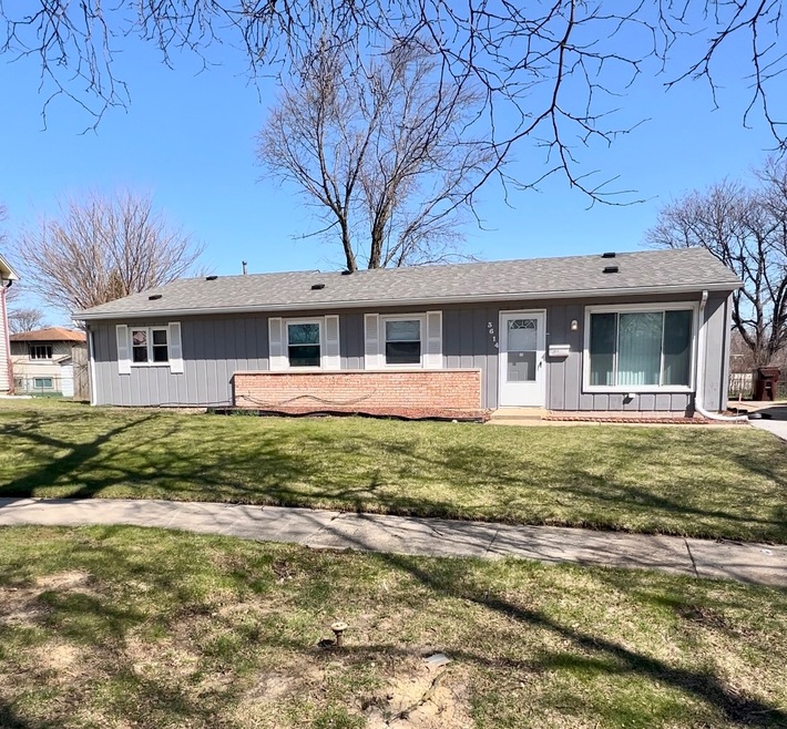 3614 Coventry Ct, Hazel Crest, IL 60429 - photo 1