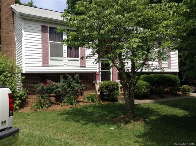 Very well maintained, lots of sq' for $$, Roof, ap