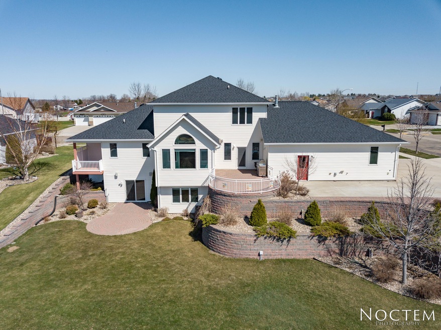 2309 W View Pl-8