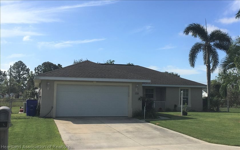 728 Concert Dr, Lake Placid, FL 33852 - photo 1