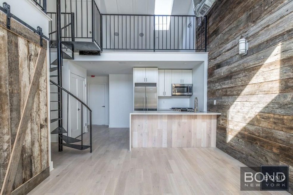 11-49 Welling Ct unit 3, Astoria, NY 11102 - photo 1