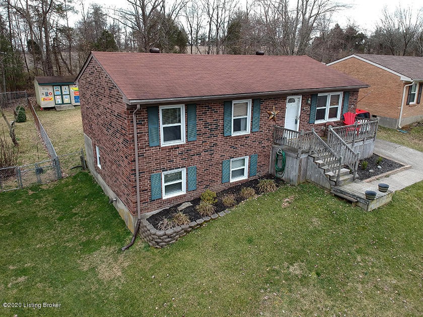 8811 William Penn Way, Louisville, KY 40228 - photo 1