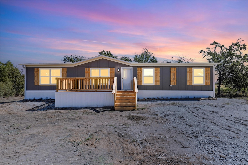 8908 Jeane's Ln, Alvarado, TX 76009 - photo 1