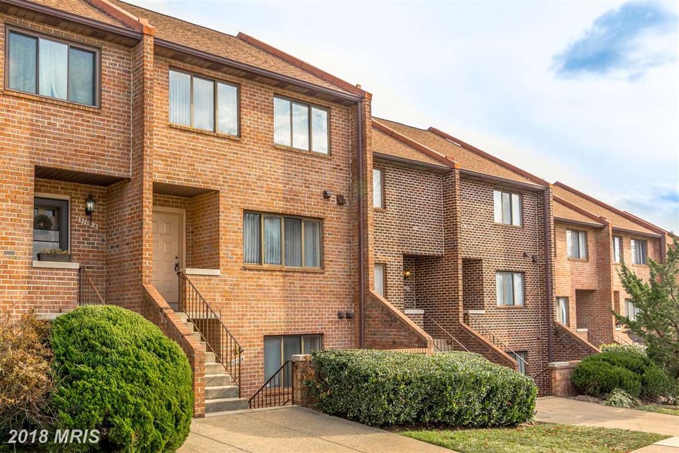 3721 Madison Ln unit A, Falls Church, VA 22041 - photo 1