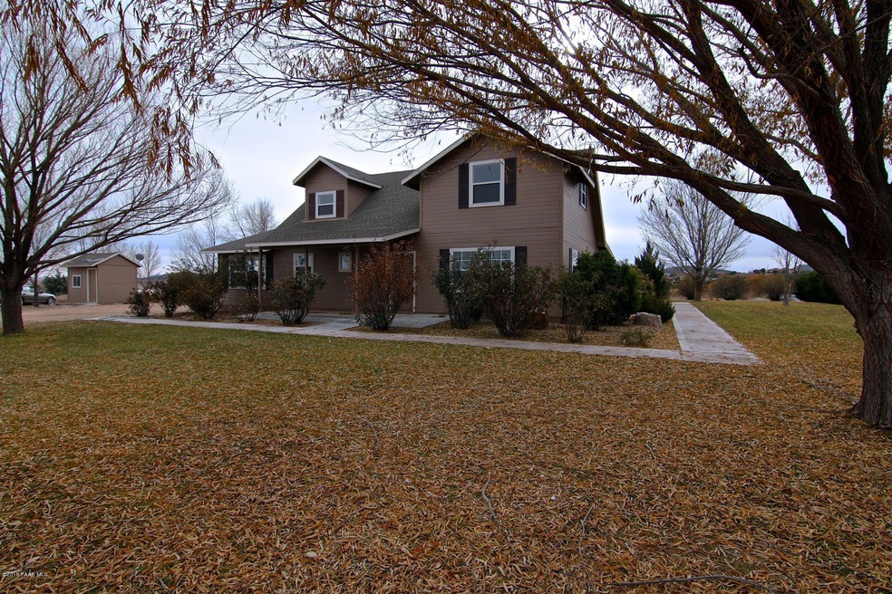 22070 N Triple j Ln, Paulden, AZ 86334 - photo 1