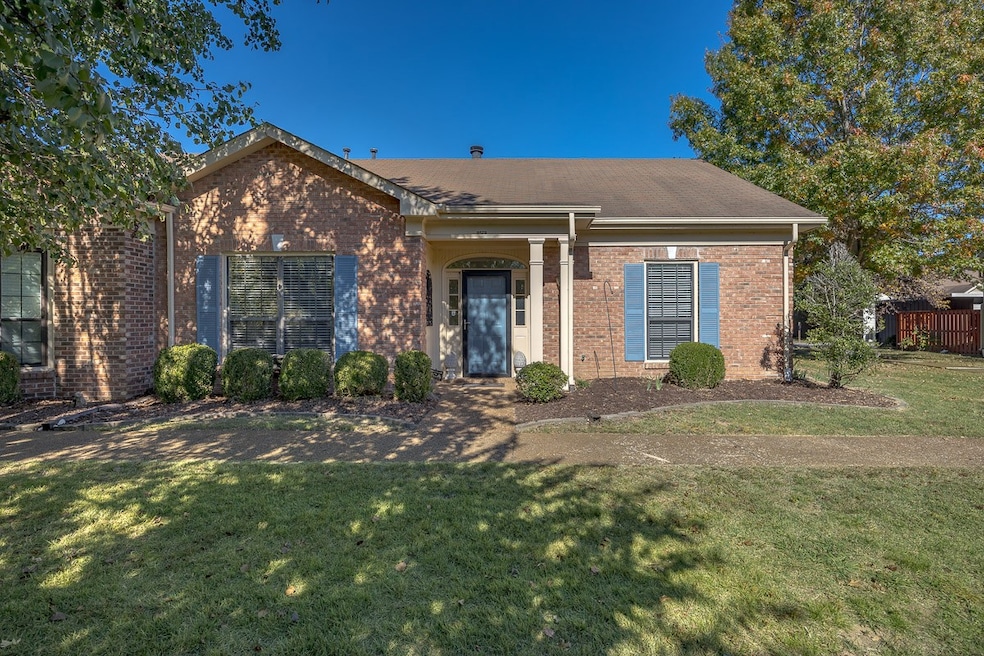 8578 Sawyer Brown Rd, Nashville, TN 37221 - photo 1