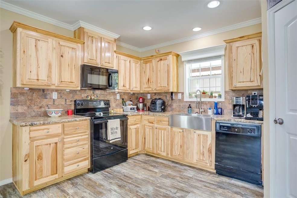 4621 Thomas Acres Rd, Joshua, TX 76058 - photo 1