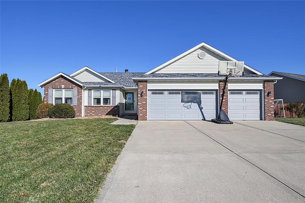 6701 Crossington Dr, Maryville, IL 62062 - photo 1