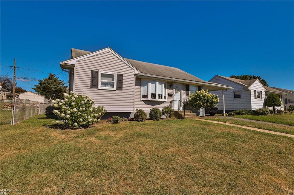 1450 Valley Rd, Bethlehem, PA 18018 - photo 1