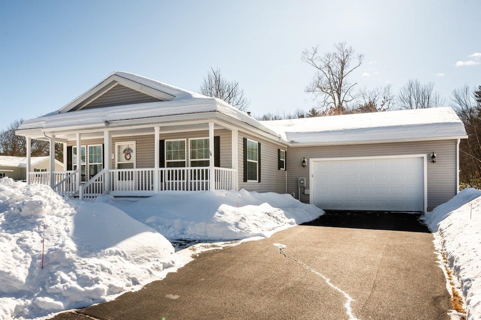 17 Ashleigh Way, Rochester, NH 03867 - photo 1