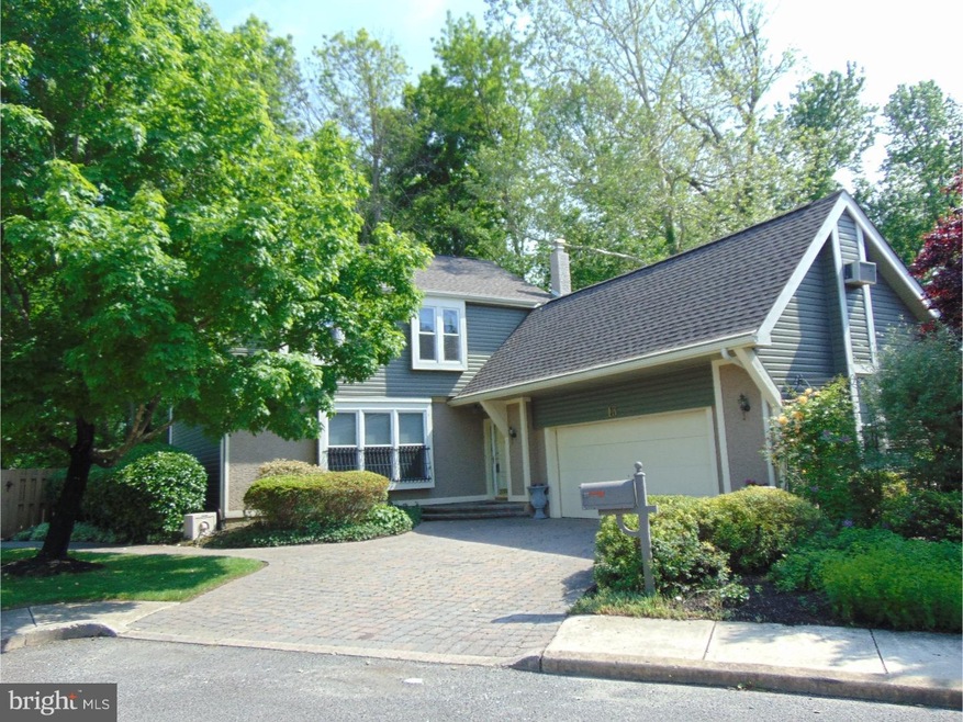 13 Snowball Ct, Mount Laurel, NJ 08054 - photo 1