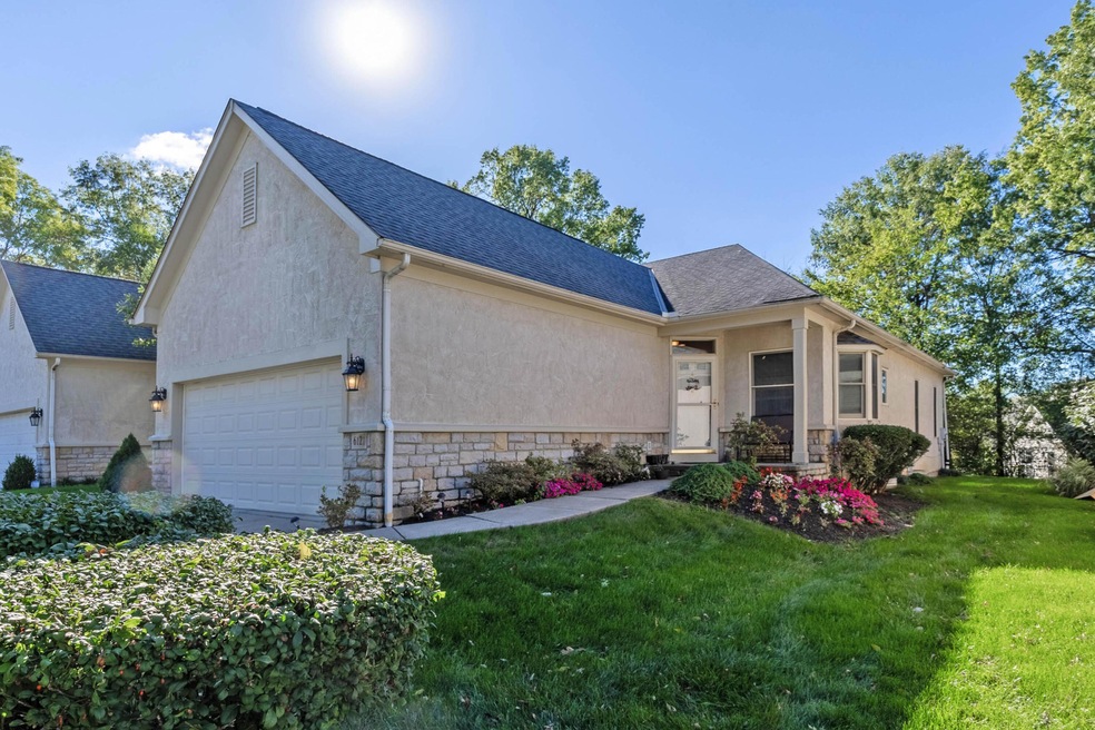 6121 McNaughten Grove Ln, Columbus, OH 43213 - photo 1