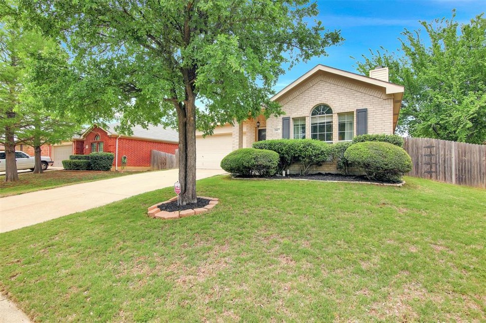 2817 Bissonet Dr, Denton, TX 76210 - photo 1
