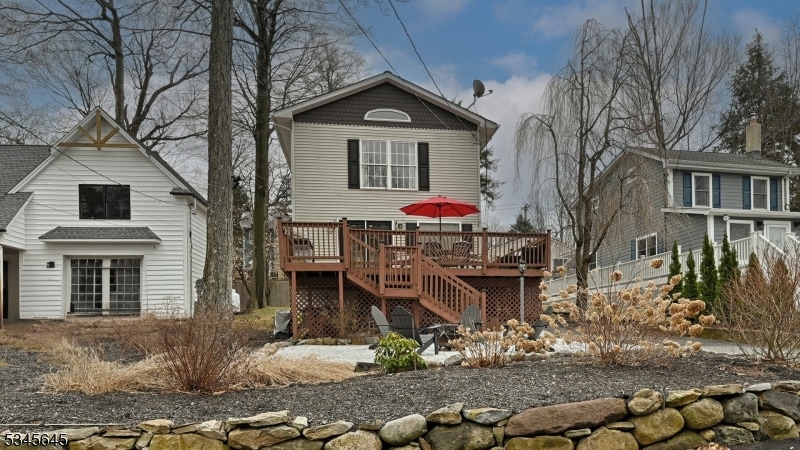 124 Point Breeze Dr, Hewitt, NJ 07421 - photo 1