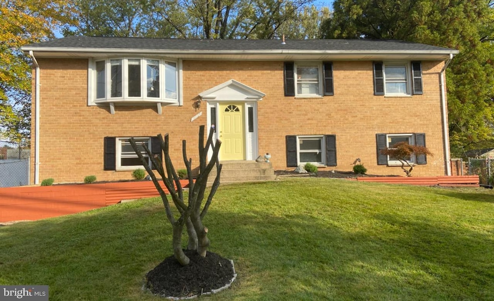 7606 Walker Mill Rd, Capitol Heights, MD 20743 - photo 1