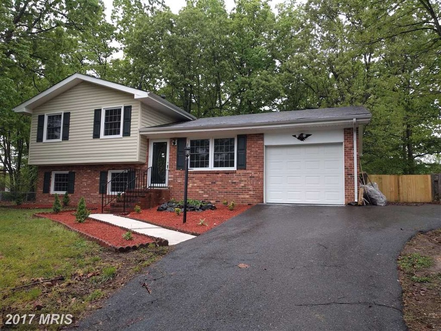 720 Sherwood Ln, Fredericksburg, VA 22407 - photo 1