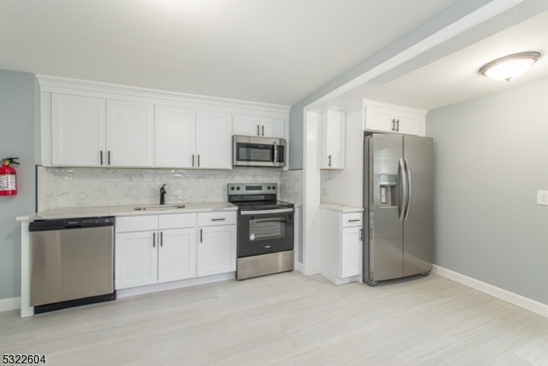 21 Townsend St, Newton, NJ 07860 - photo 1