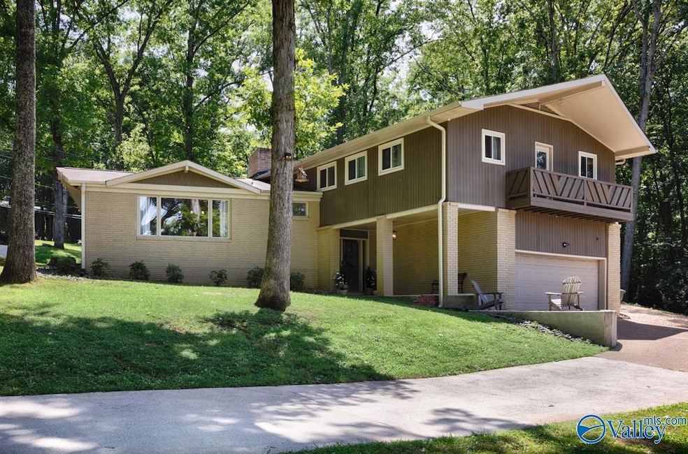 Under Contract $550,000