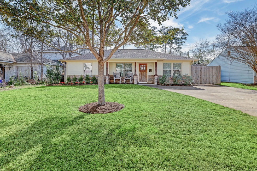 1755 De Milo Dr, Houston, TX 77018 - photo 1