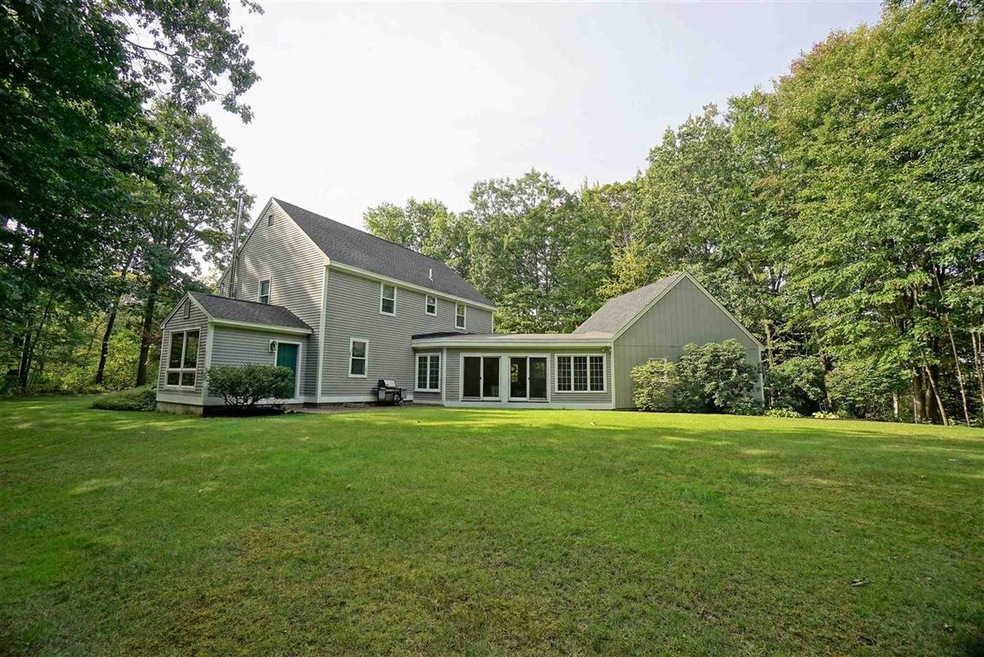 252 Brickett Hill Rd, Pembroke, NH 03275 - photo 1