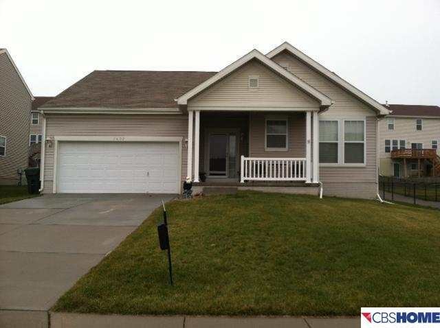 2402 S River Rock Dr, Papillion, NE 68046 - photo 1