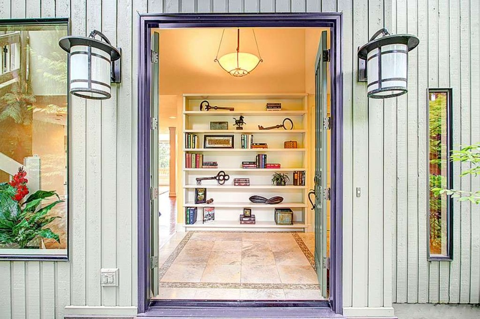 7012 W Mercer Way, Mercer Island, WA 98040 - photo 1