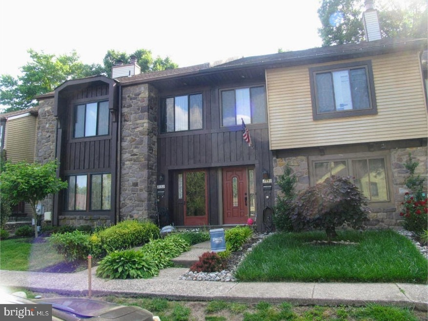 2152 Bromley Common, Southampton, PA 18966 - photo 1