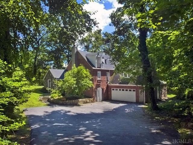 37 Greenmeadow Rd, Pleasantville, NY 10570 - photo 1