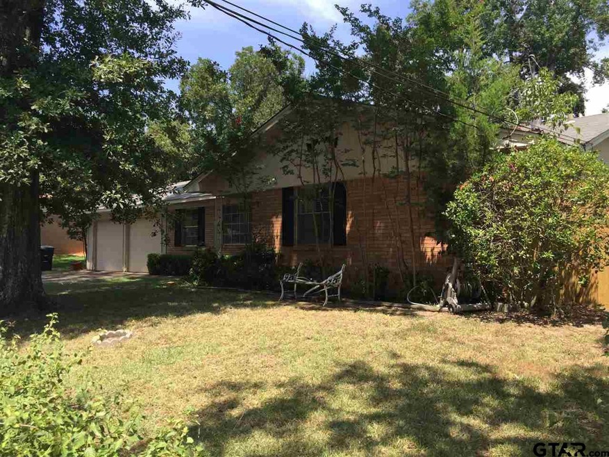 312 312 Stanford, Tyler, TX 75701 - photo 1