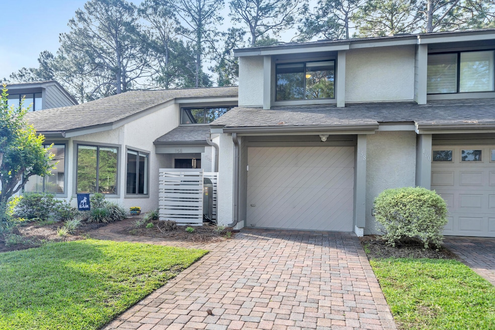 Beautiful Bluewater Bay Townhome!