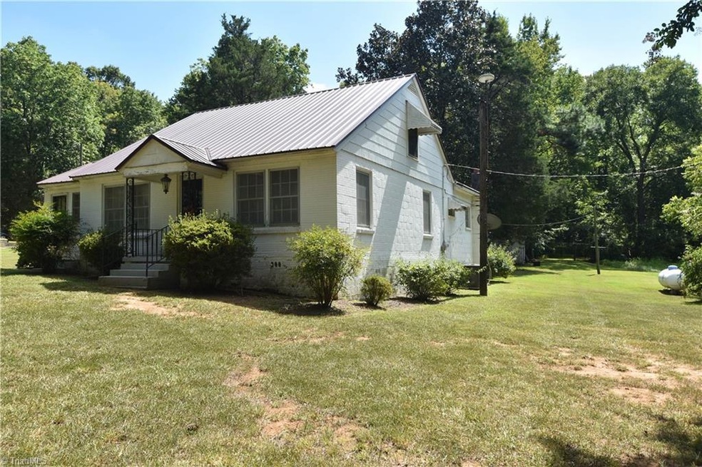 3105 Alston Bridge Rd, Siler City, NC 27344 - photo 1