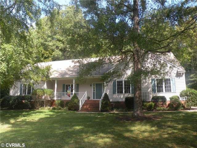 Exterior Front - Charming one level home in park l
