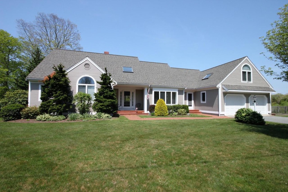 150 Lake St, Vineyard Haven, MA 02568 - photo 1