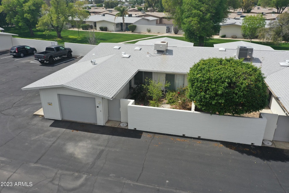 10519 W Palmeras Dr, Sun City, AZ 85373 - photo 1