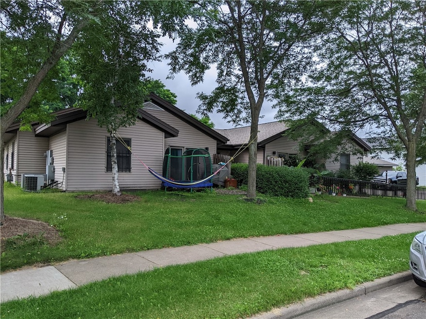 4935 Coventry Ct unit 1-4, Eau Claire, WI 54701 - photo 1