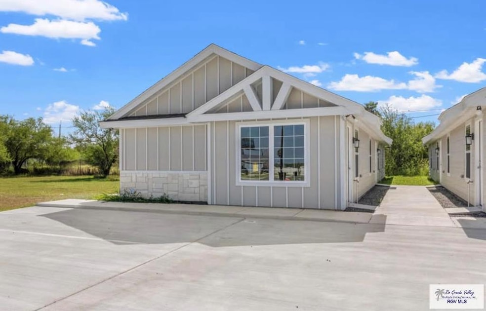 For Rent $1,000/month