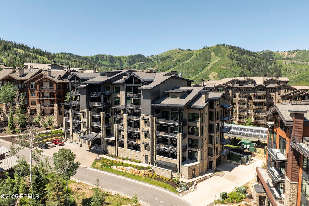 001_7697_village_way_unit_404-3_669