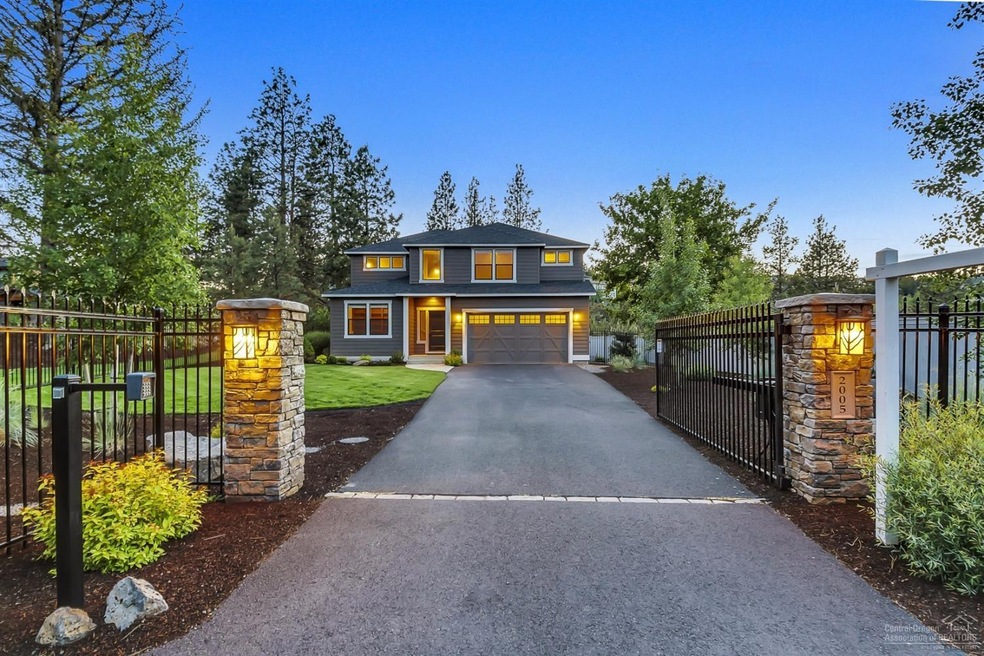 2005 NW Harriman St, Bend, OR 97701 - photo 1