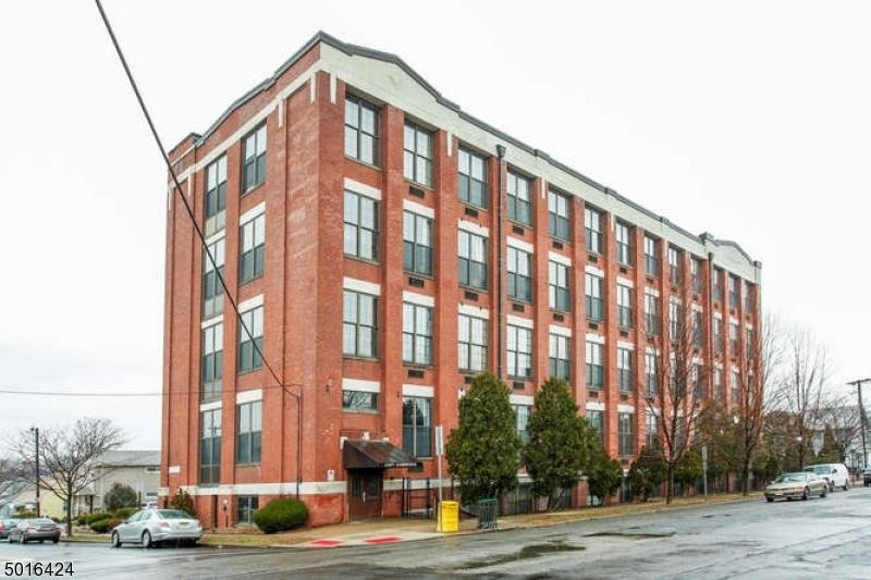 366 Trenton Ave unit 3A, Paterson, NJ 07503 - photo 1